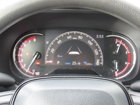 Used 2025 Toyota RAV4 LE image 19