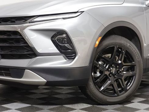 Certified 2023 Chevrolet Blazer LT w/ Convenience Package image 3