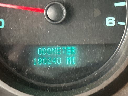 Used 2011 Chevrolet Silverado 1500 LS image 6