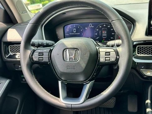 Used 2023 Honda Civic Touring image 11