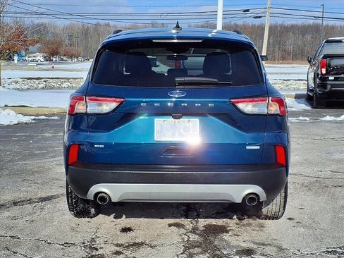 Used 2020 Ford Escape SE image 28
