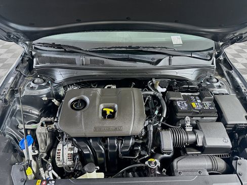 Used 2024 Kia Forte LXS image 31