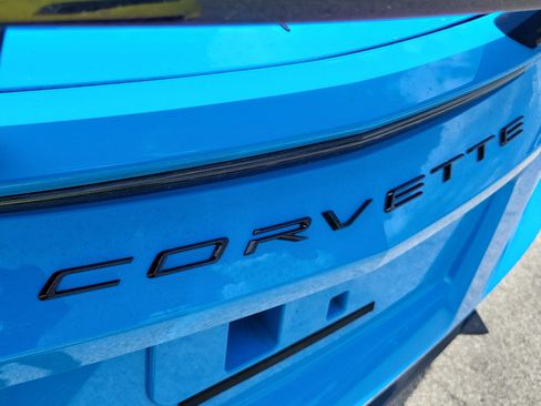Used 2021 Chevrolet Corvette Stingray Preferred Cpe w/ Z51 Performance Package RWD image 6