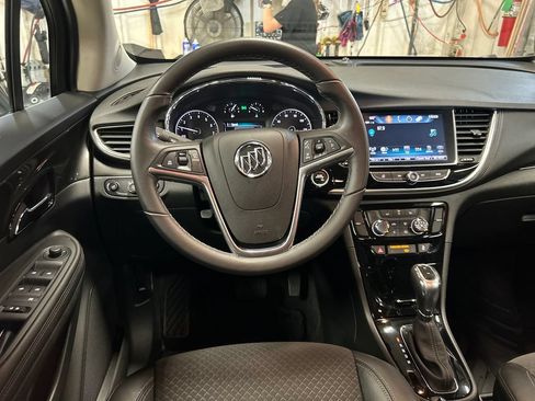 Used 2017 Buick Encore Sport Touring AWD/4WD image 17