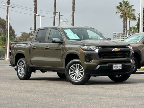 Used 2024 Chevrolet Colorado LT w/ LT Convenience Package RWD image 8