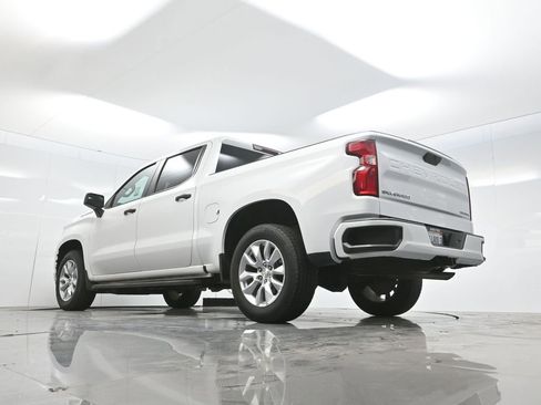 Used 2022 Chevrolet Silverado 1500 Custom image 56