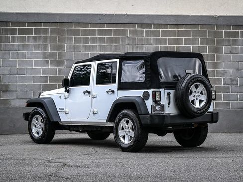 Used 2016 Jeep Wrangler Unlimited Sport w/ Quick Order Package 24S AWD/4WD image 4