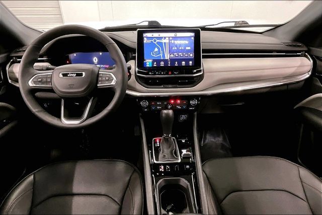 Used 2024 Jeep Compass Limited w/ Elite Group AWD/4WD image 18