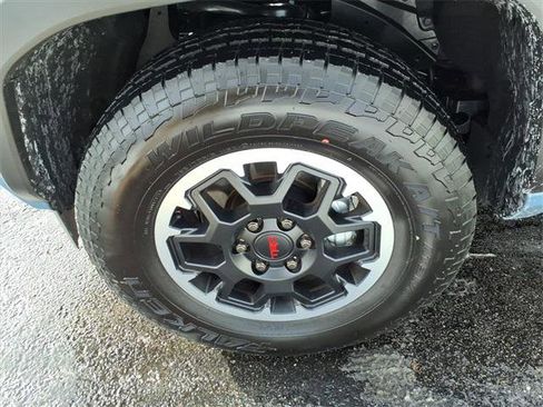 Certified 2025 Toyota 4Runner TRD Off-Road Premium image 27