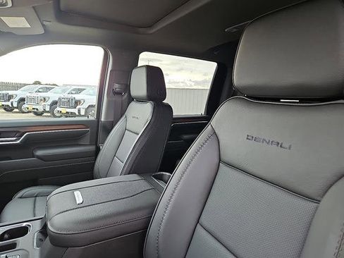 New 2026 GMC Sierra 2500 Denali w/ Denali Reserve Package image 14