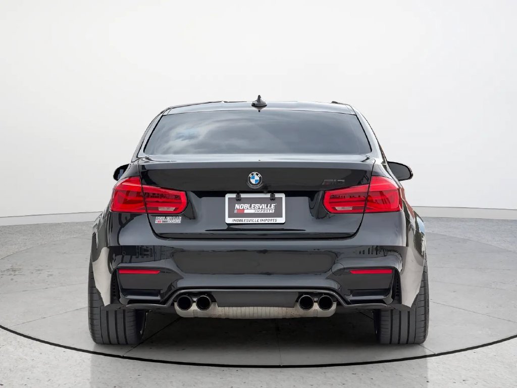 Used 2018 BMW M3 RWD image 5