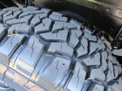 Used 2023 Ford F250 XLT w/ FX4 Off-Road Package image 31