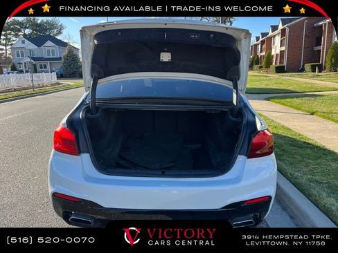 Used 2019 BMW 530i xDrive w/ M Sport Package image 6