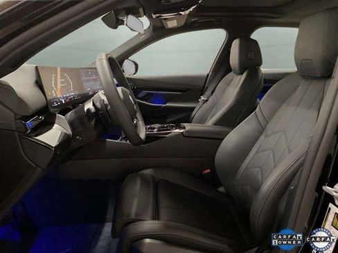 Used 2025 BMW 530i xDrive image 16