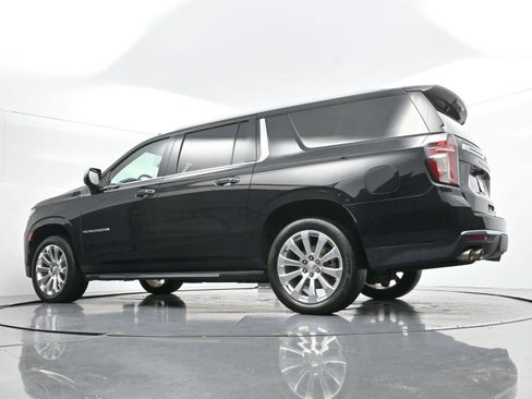 Used 2021 Chevrolet Suburban Premier AWD/4WD image 56
