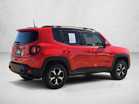 Used 2019 Jeep Renegade Trailhawk w/ UConnect 8.4 Nav Group AWD/4WD image 5