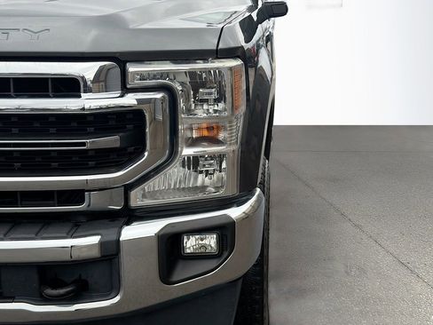 Used 2020 Ford F250 Lariat image 11