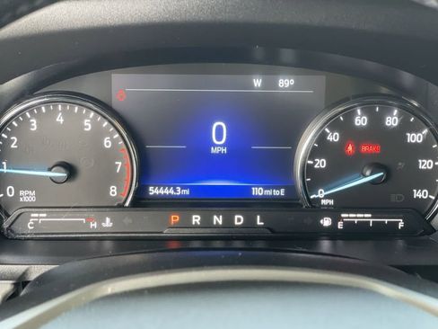 Used 2022 Ford Explorer XLT image 11