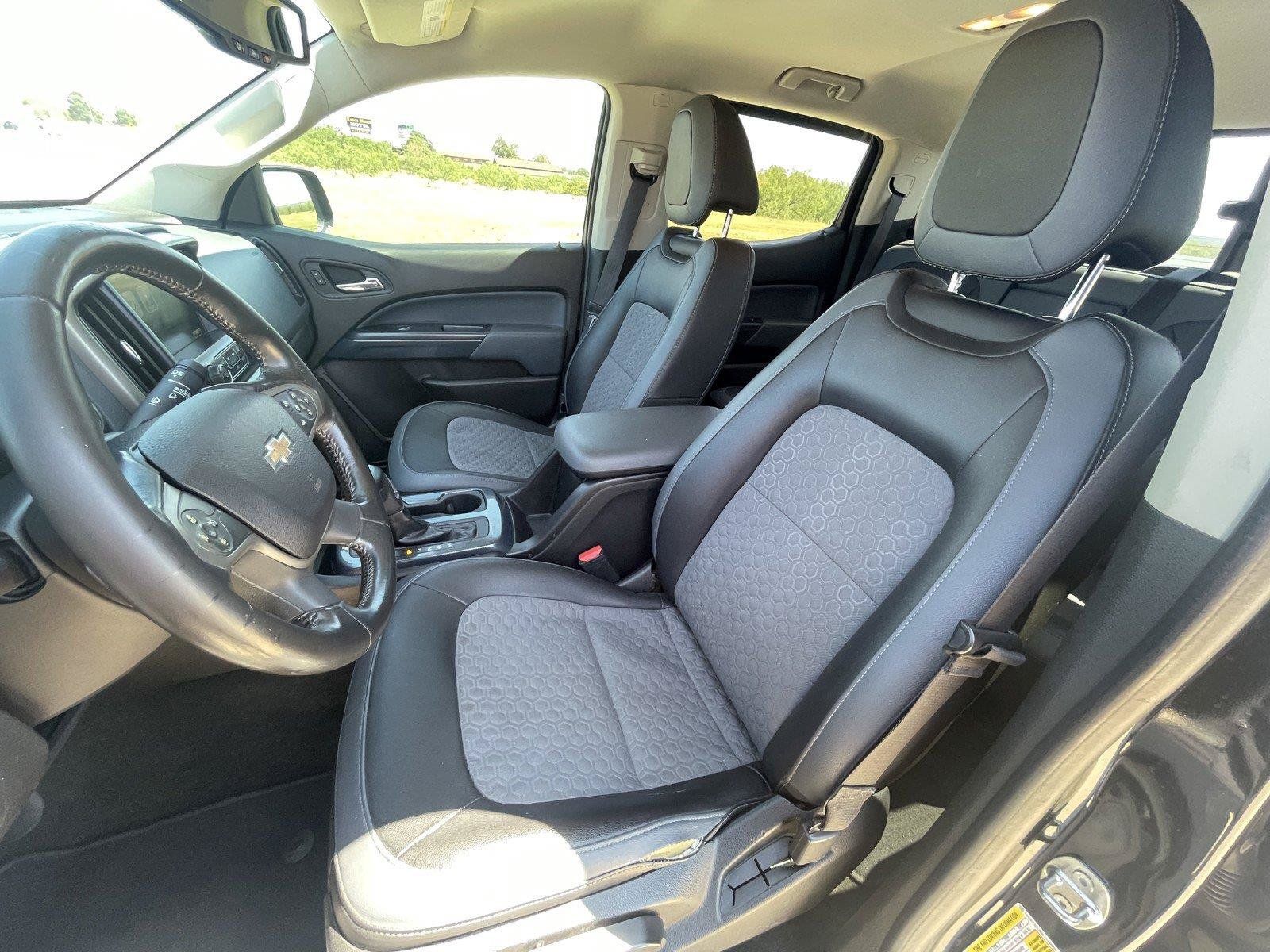 Used 2016 Chevrolet Colorado Z71 AWD/4WD image 17