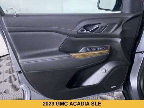 Certified 2023 GMC Acadia SLE w/ Driver Convenience Package FWD image 13