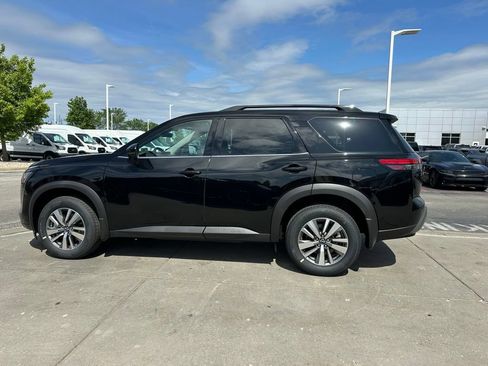 New 2026 Nissan Pathfinder SL AWD/4WD image 5