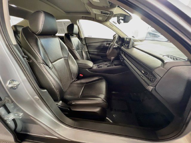 Used 2023 Honda Accord EX image 30