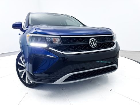 Used 2023 Volkswagen Taos SE image 6