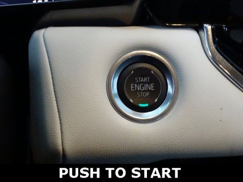 Certified 2024 GMC Canyon AT4X image 9