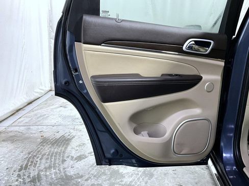 Used 2021 Jeep Grand Cherokee Summit image 18