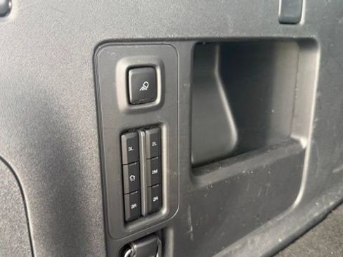 Used 2025 Ford Expedition Max Active AWD/4WD image 29