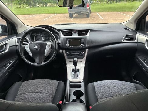 Used 2015 Nissan Sentra SV image 32