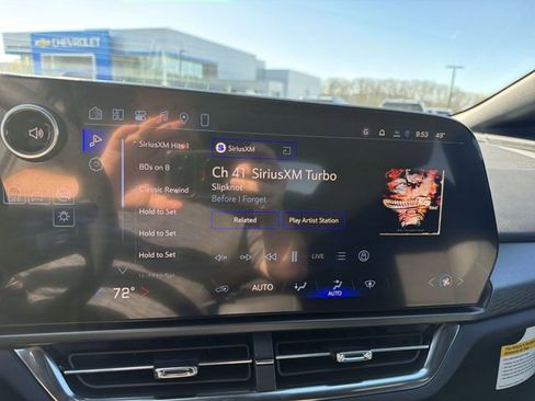 New 2026 Chevrolet Equinox EV LT FWD image 13