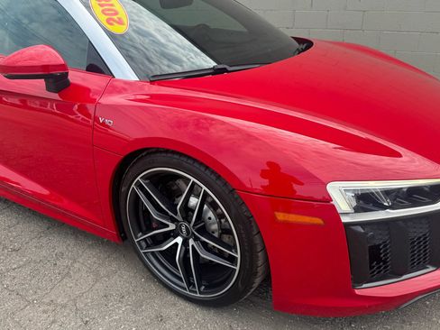 Used 2018 Audi R8 V10 AWD/4WD image 11