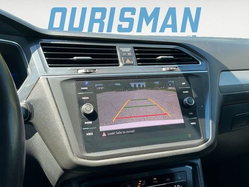 Used 2022 Volkswagen Tiguan SE w/ Panoramic Sunroof Package AWD/4WD image 22