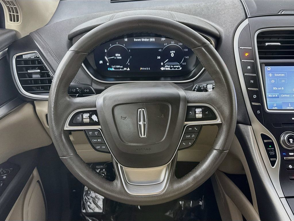 Used 2019 Lincoln Nautilus Premier AWD/4WD image 13
