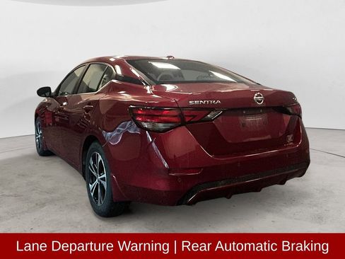Used 2021 Nissan Sentra SV image 3