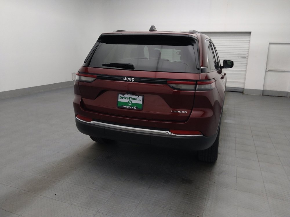 Used 2023 Jeep Grand Cherokee Laredo X RWD image 7