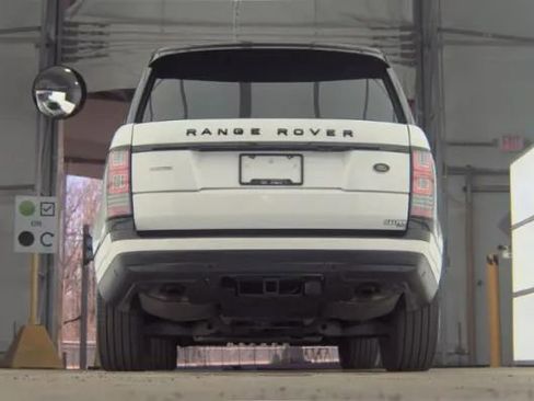 Used 2016 Land Rover Range Rover Supercharged image 7