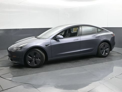 Used 2023 Tesla Model 3 Standard Range RWD image 27