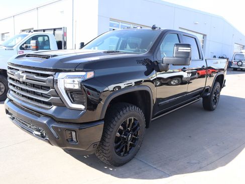 New 2026 Chevrolet Silverado 2500 High Country w/ Midnight Edition image 12