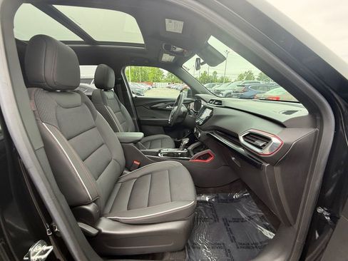 Used 2023 Chevrolet TrailBlazer RS w/ Sun and Liftgate Package AWD/4WD image 26