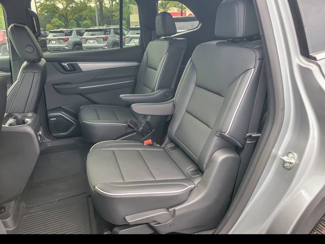 Used 2026 Buick Enclave Preferred w/ LPO, Floor Liner Package FWD image 11