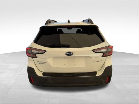 Used 2022 Subaru Outback Premium w/ Popular Package #1 AWD/4WD image 6