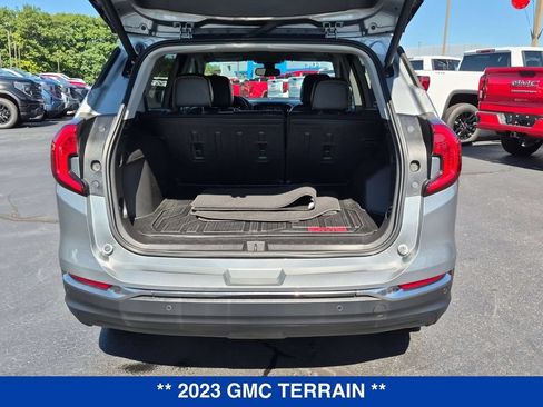 Used 2023 GMC Terrain AT4 AWD/4WD image 30