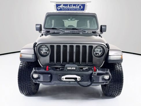 Used 2020 Jeep Wrangler Unlimited Sahara w/ Uconnect 4C Nav & Sound Group image 2