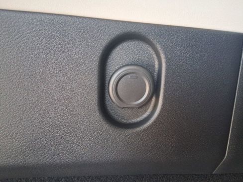 New 2026 Nissan Rogue SV AWD/4WD image 10