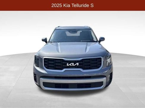 Used 2025 Kia Telluride S FWD image 2