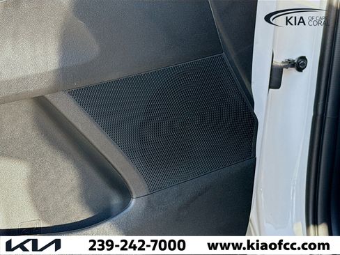 New 2026 Kia Sorento LX image 23
