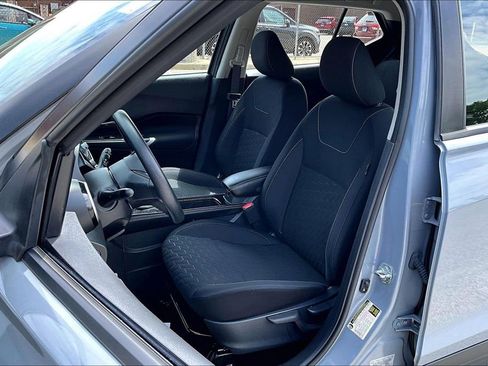 Used 2023 Nissan Kicks SV FWD image 23