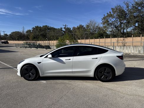 Used 2022 Tesla Model 3 Long Range image 6